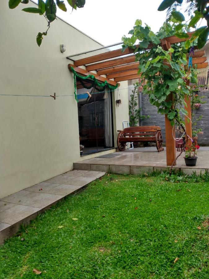 Casa Aconchegante Ou Suites Privativas 卡内拉 外观 照片